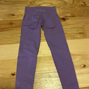 NWOT NVGTN purple contour seamless leggings size S